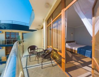 Отель "Dream Hotel" / "Дрим Хотел"