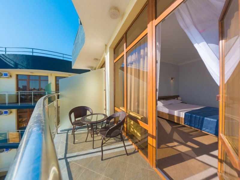 Отель "Dream Hotel" / "Дрим Хотел"